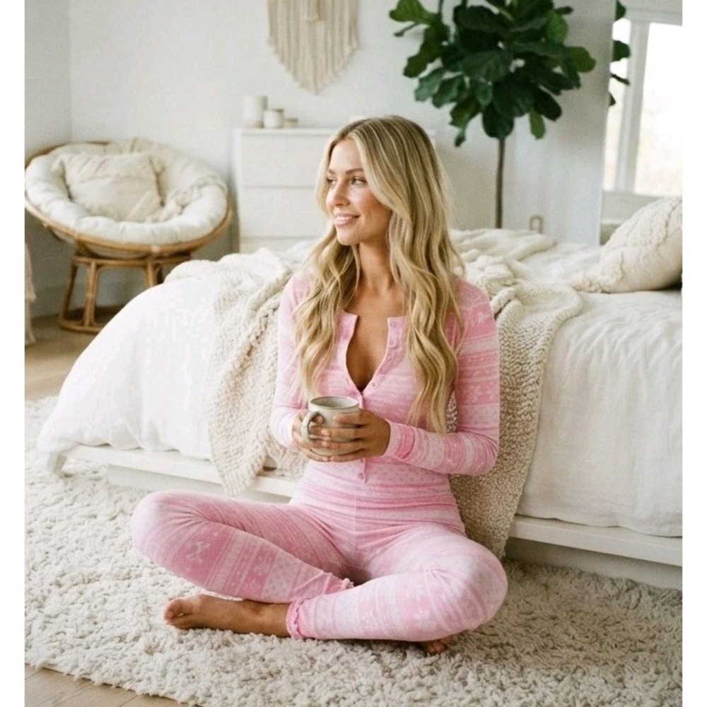 New SKIMS Logo Plush Pointelle One Piece Bubblegum Small Fairisle S Jumpsuit